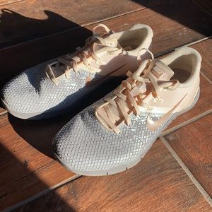Nike metcon 4 women’s 9